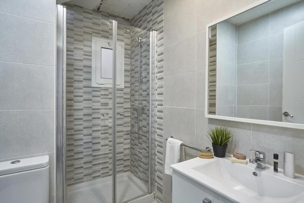 Bebarceloner Sant Andreu Apartments - 3 Bedrooms ภายนอก รูปภาพ